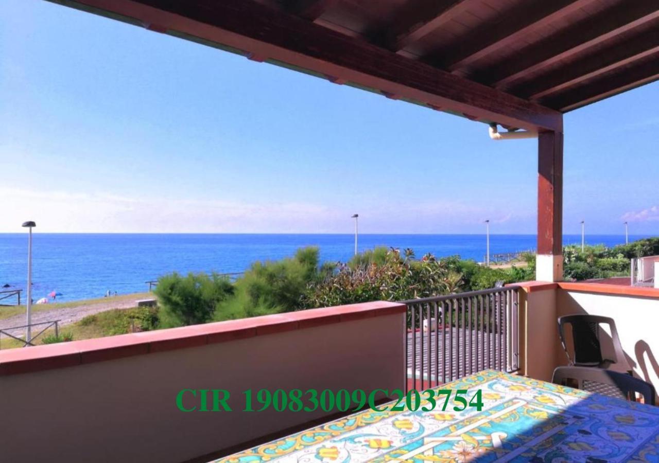 Capo D'Orlando Apartments - Sabbia Bagian luar foto